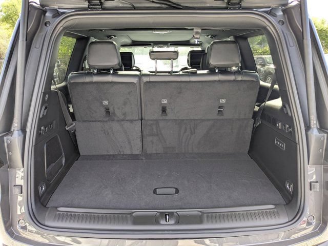 New 2026 Jeep Grand Wagoneer Limited w/ Premium Group II AWD/4WD image 12