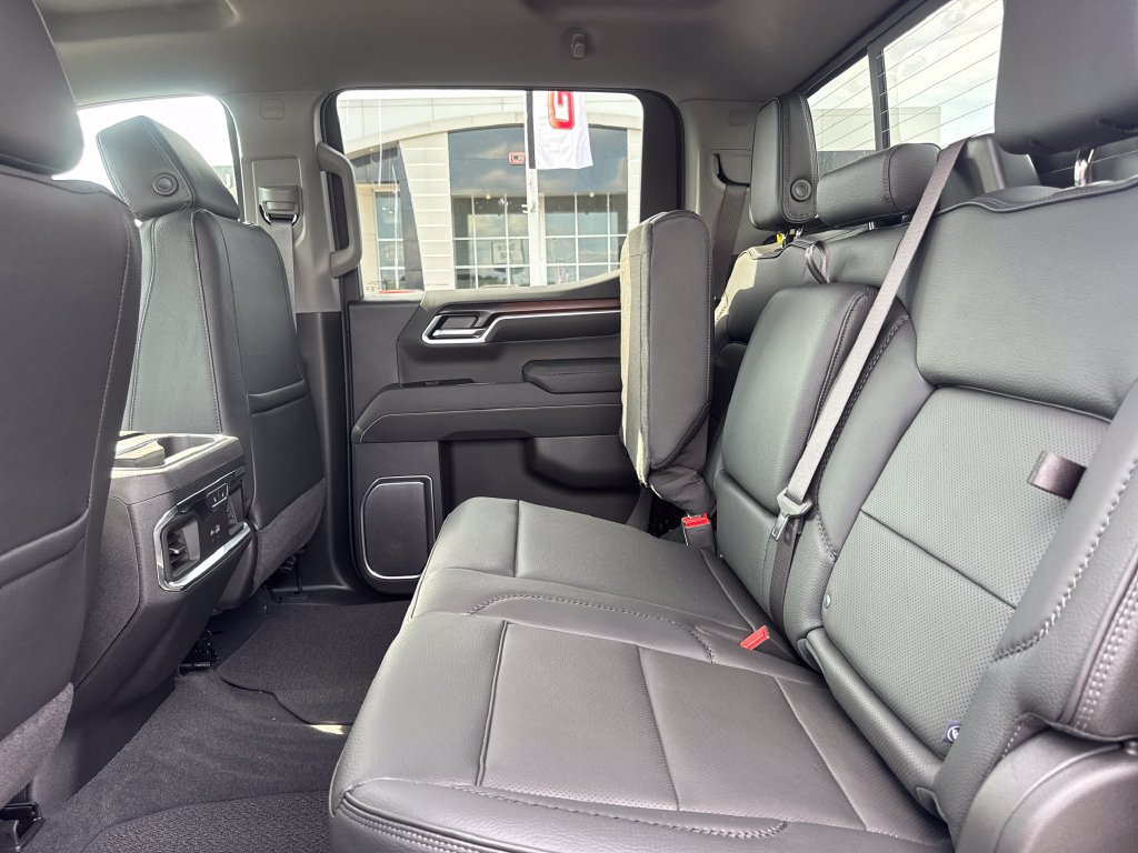 New 2026 GMC Sierra 1500 Denali w/ Technology Package AWD/4WD image 11