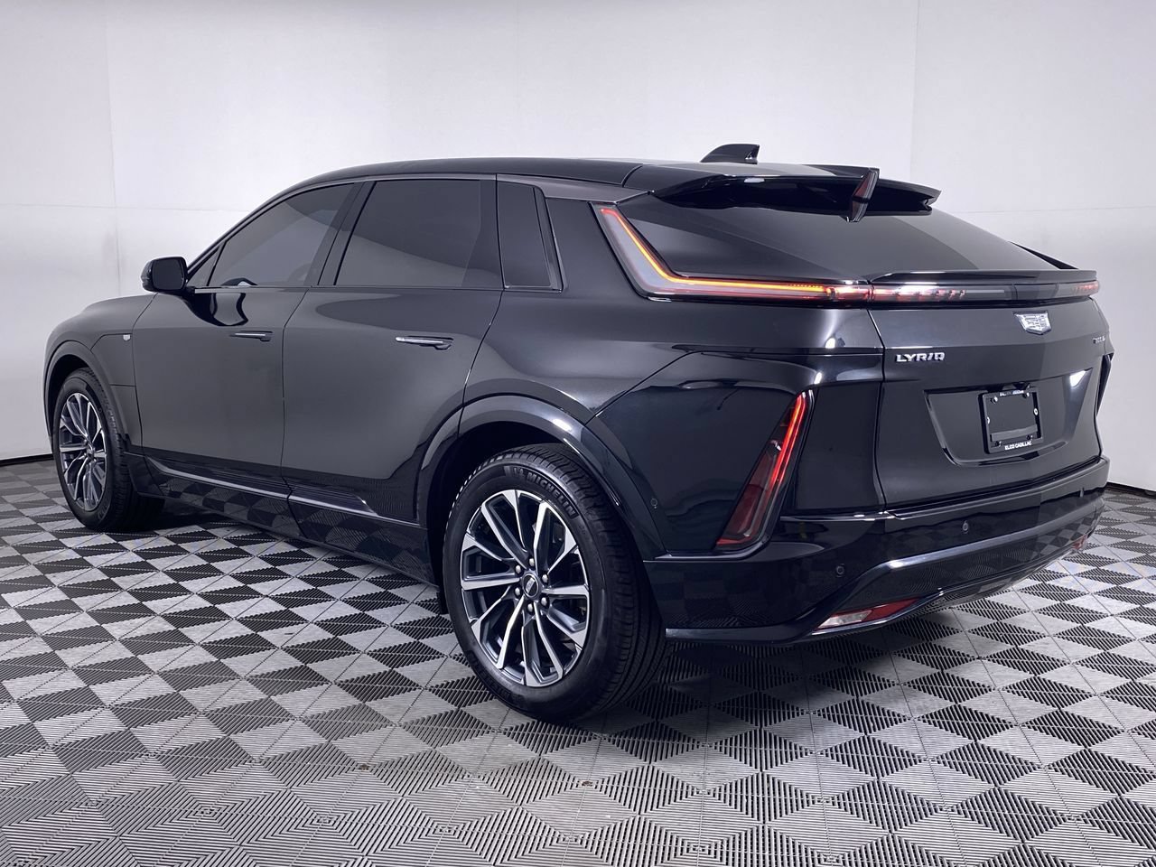 Certified 2024 Cadillac Lyriq Sport AWD/4WD image 18