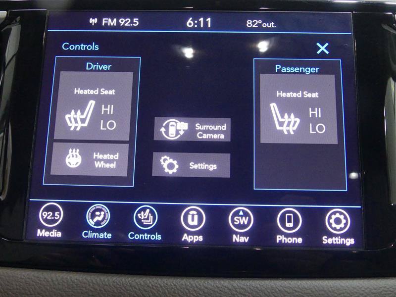 Used 2020 Chrysler Pacifica Touring-L w/ Tire & Wheel Group FWD image 41