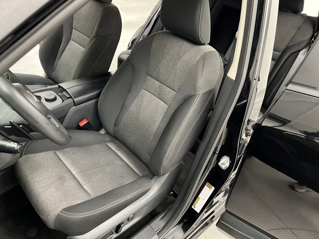 Used 2024 Nissan Rogue SV AWD/4WD image 11