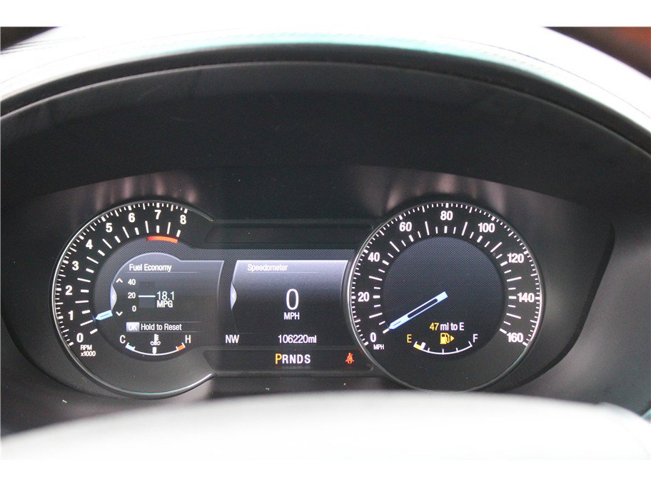 Used 2017 Ford Explorer Platinum image 18