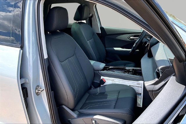 New 2026 Audi Q3 quattro 2.0T AWD/4WD image 7