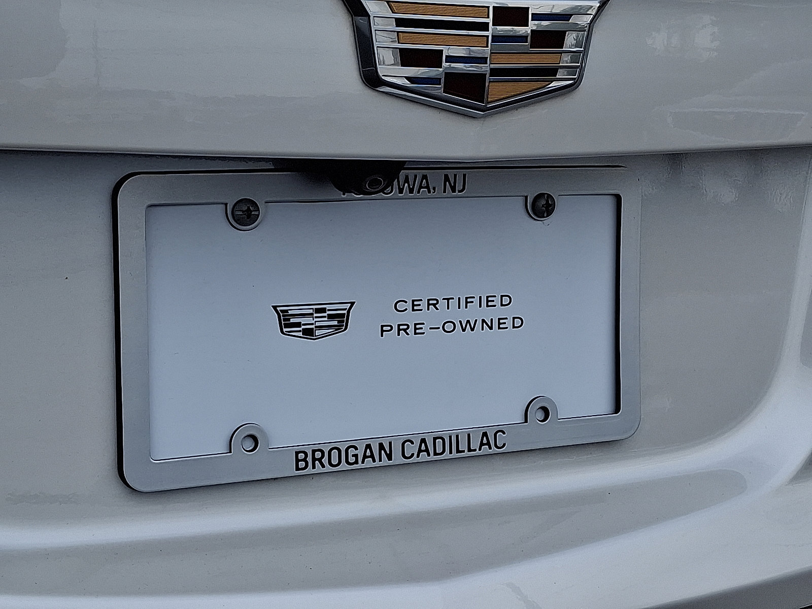 Used 2022 Cadillac XT4 Sport w/ Enhanced Visibility Package image 12