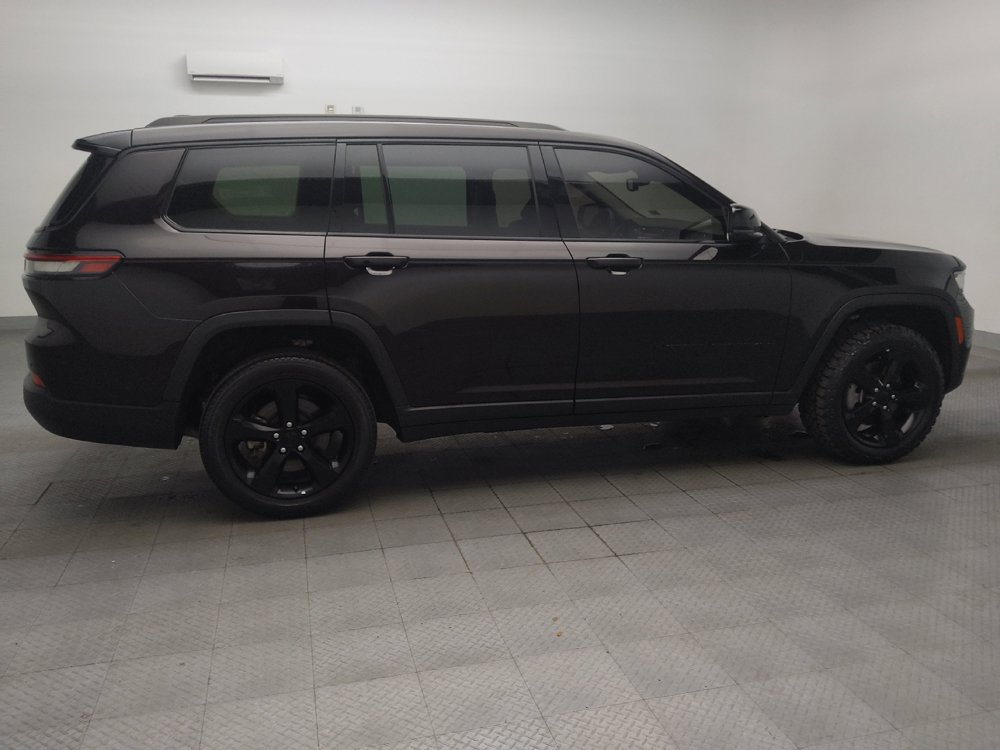 Used 2023 Jeep Grand Cherokee L Limited w/ Black Appearance Package AWD/4WD image 10