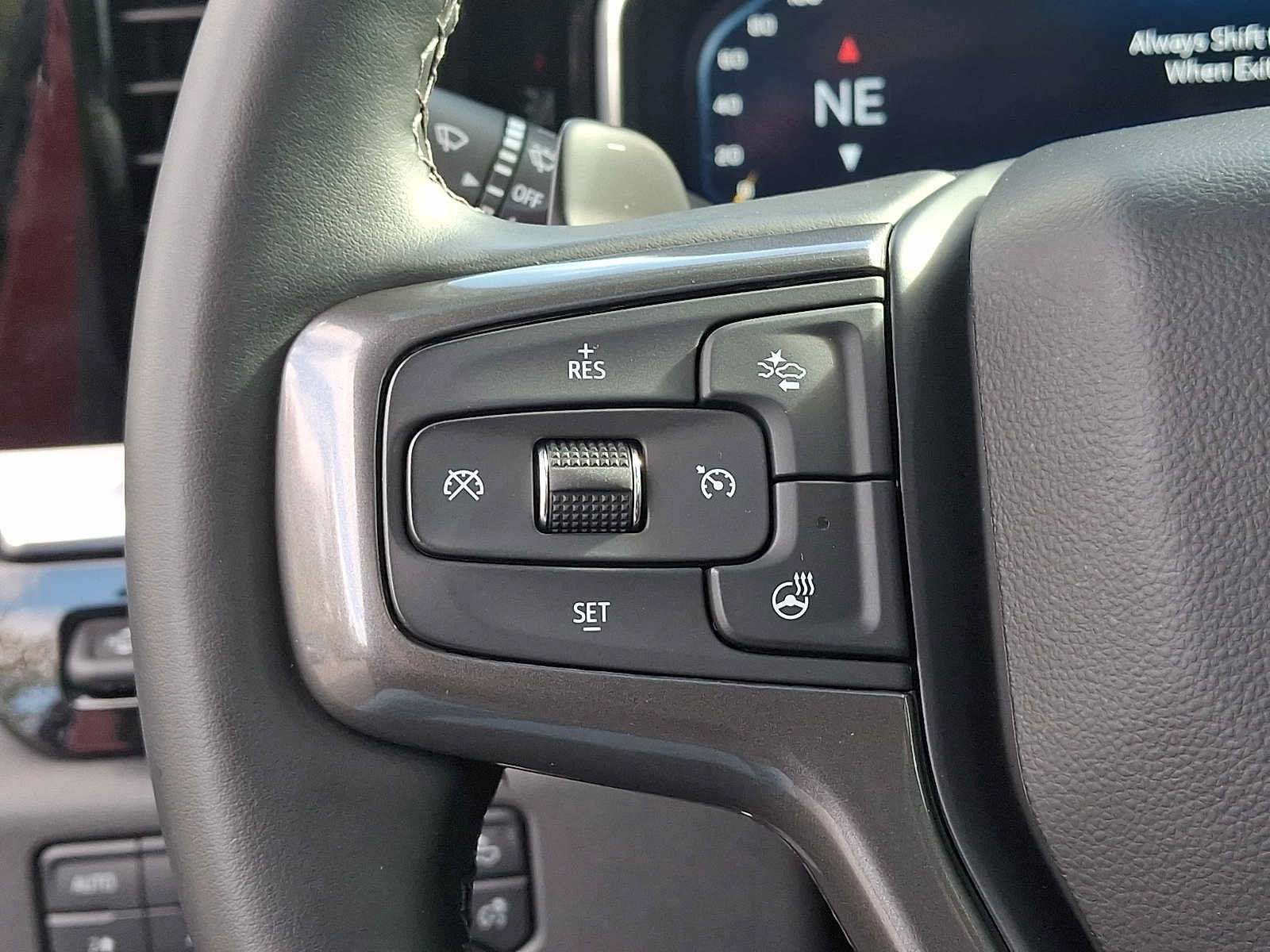 Used 2025 Chevrolet Silverado 1500 High Country w/ High Country Premium Package AWD/4WD image 23