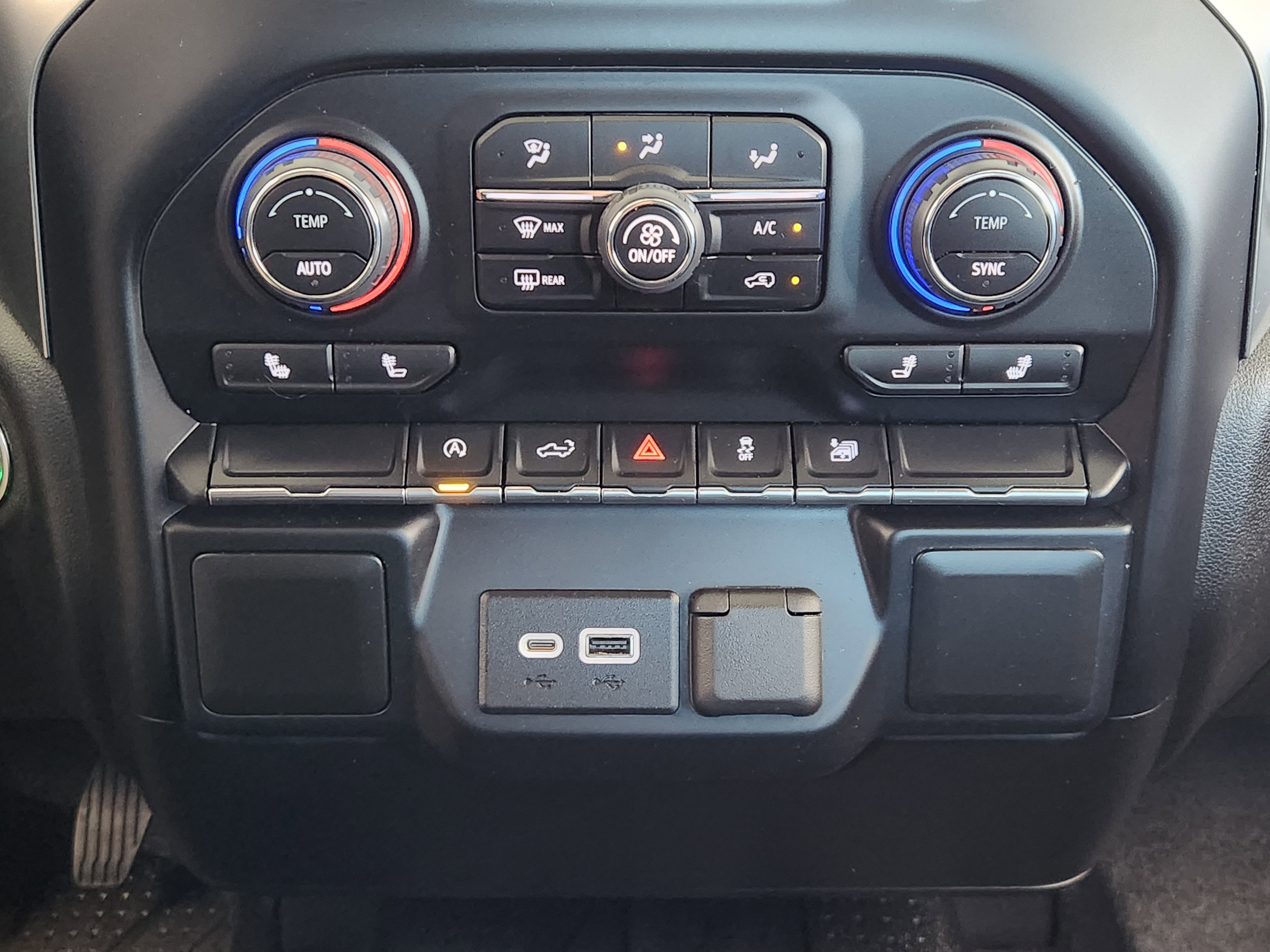 Used 2021 Chevrolet Silverado 1500 LT w/ LPO, Liner Protection Package image 19