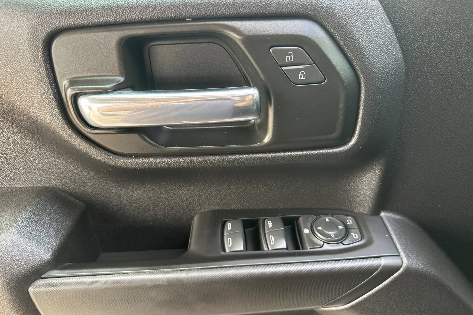 Used 2024 Chevrolet Silverado 1500 Custom Trail Boss AWD/4WD image 11
