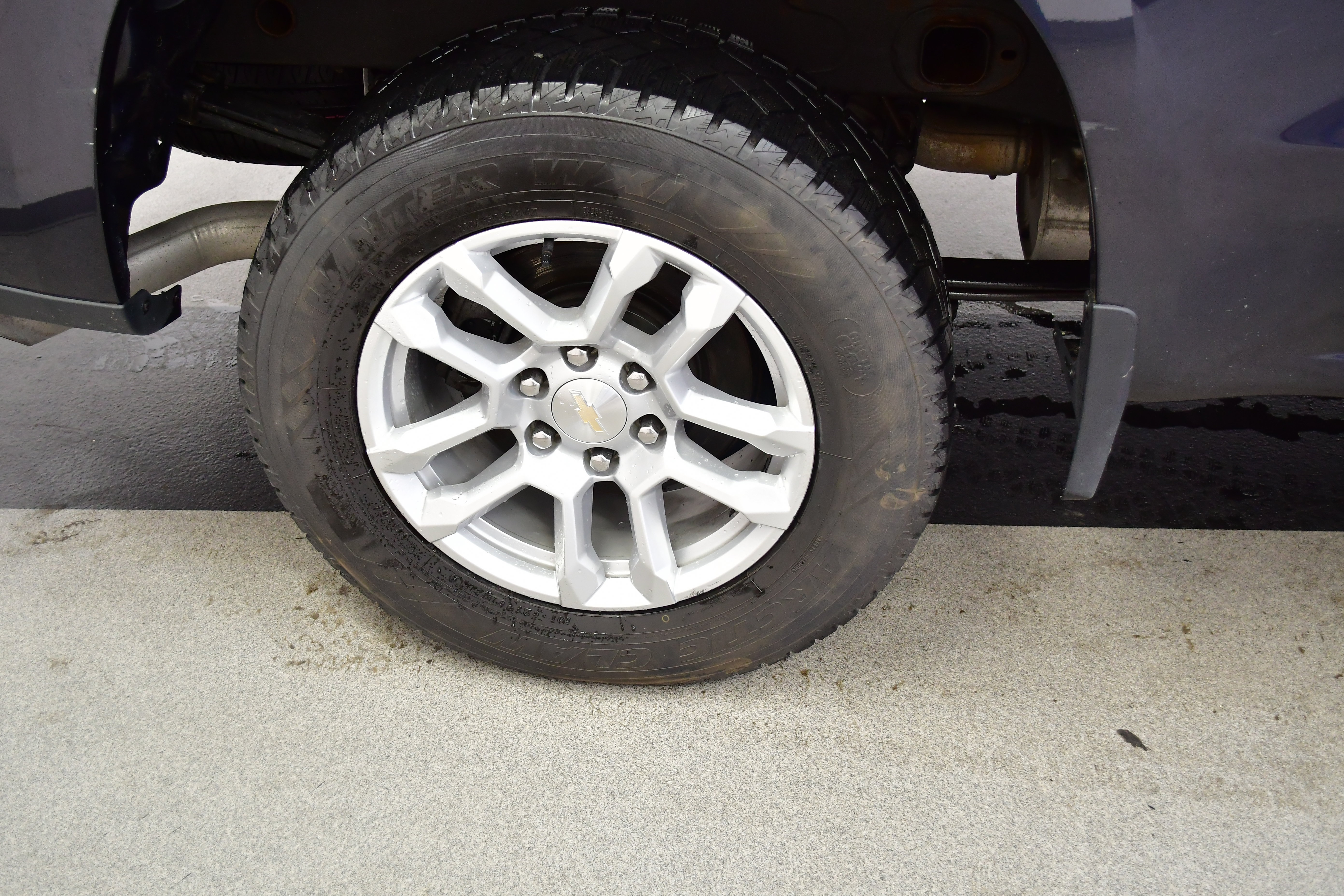Used 2022 Chevrolet Silverado 1500 LT AWD/4WD image 35