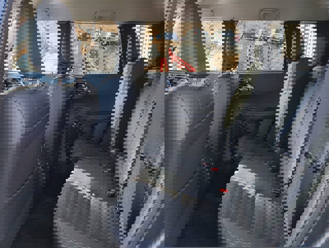 Used 2025 Mitsubishi Outlander Trail Edition image 12