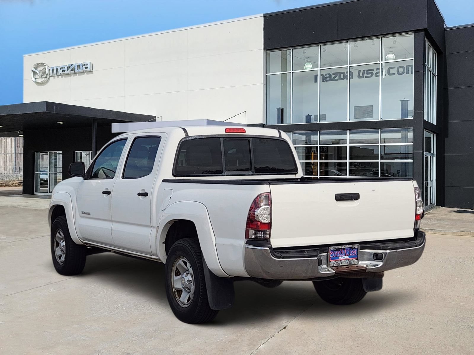 Used 2013 Toyota Tacoma PreRunner RWD image 4