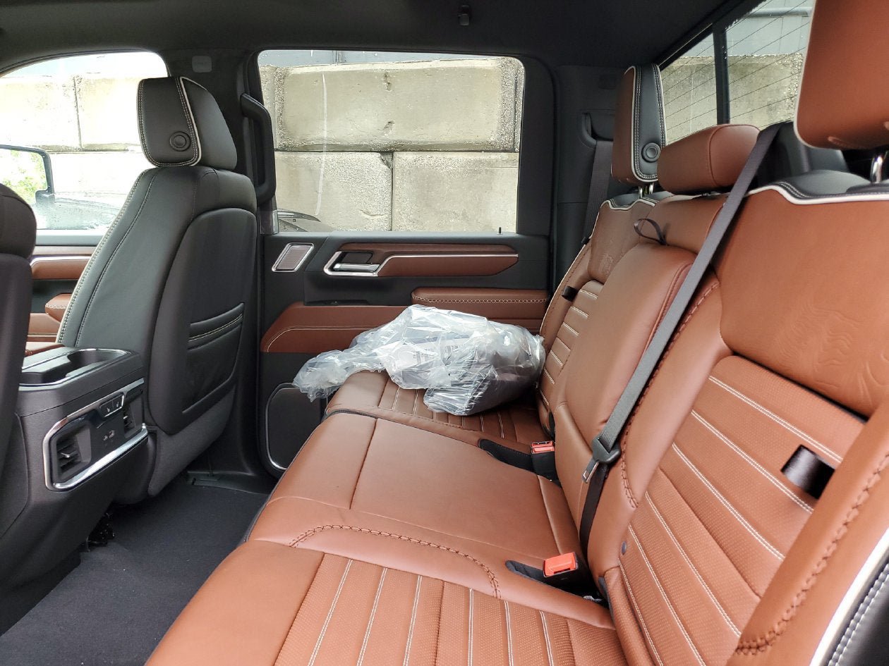 New 2026 GMC Sierra 3500 Denali Ultimate AWD/4WD image 12