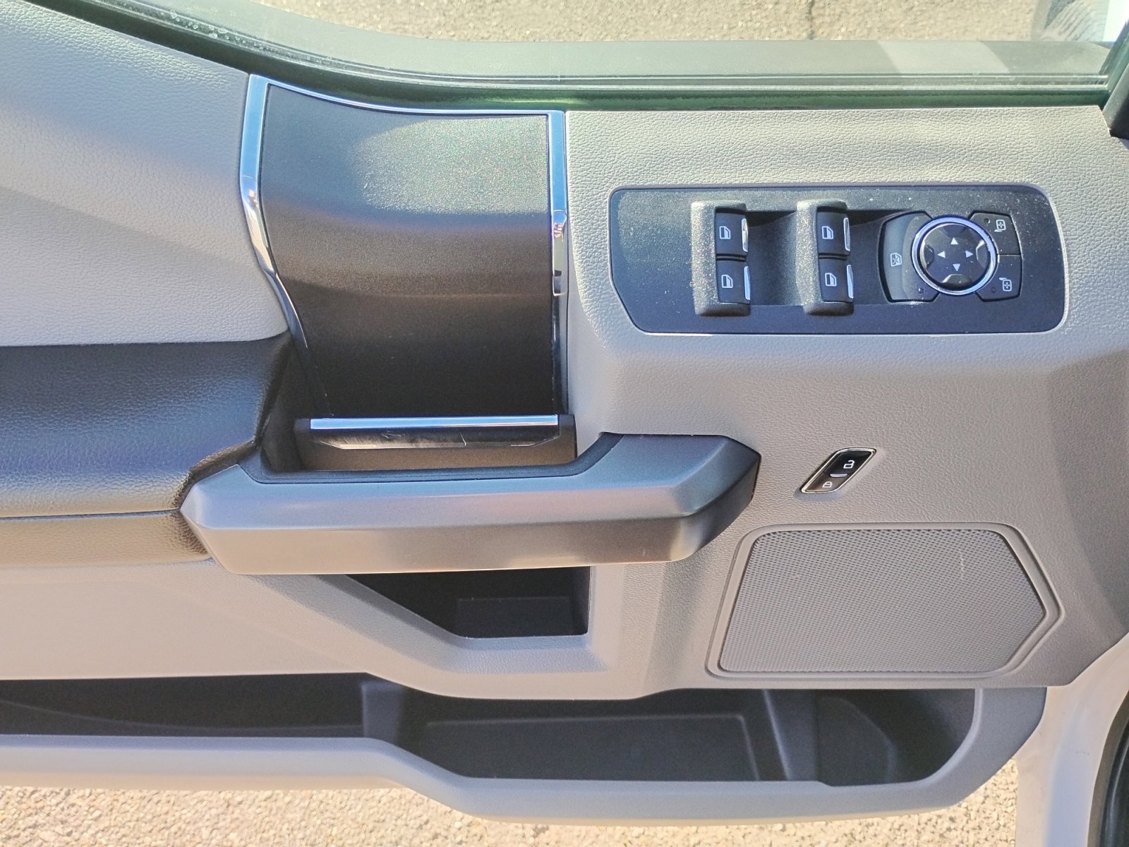 Used 2019 Ford F150 XLT image 14