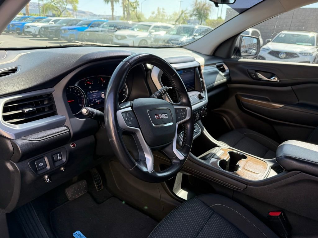 Used 2020 GMC Acadia SLE image 11