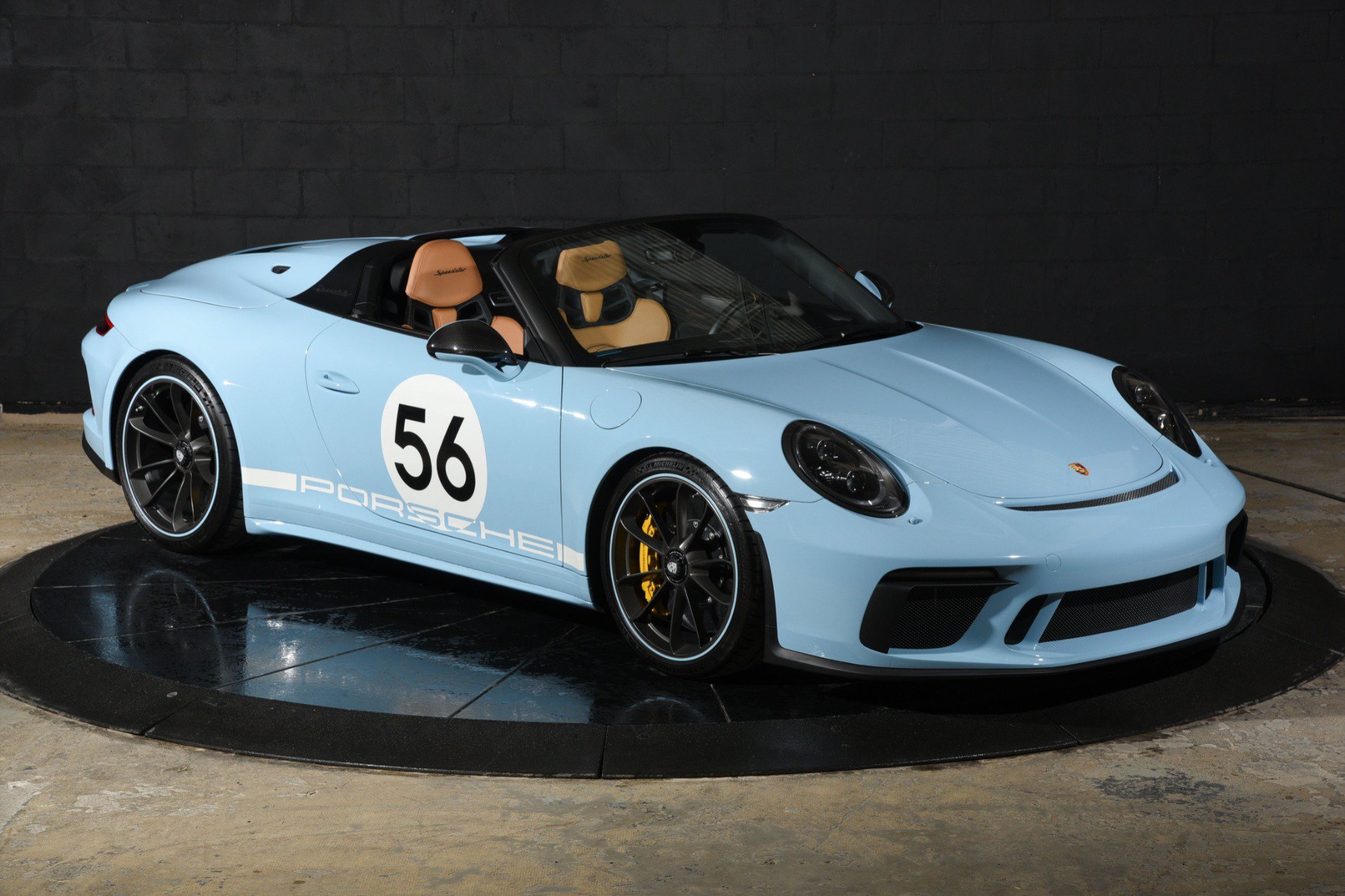Used 2019 Porsche 911 Speedster RWD image 2