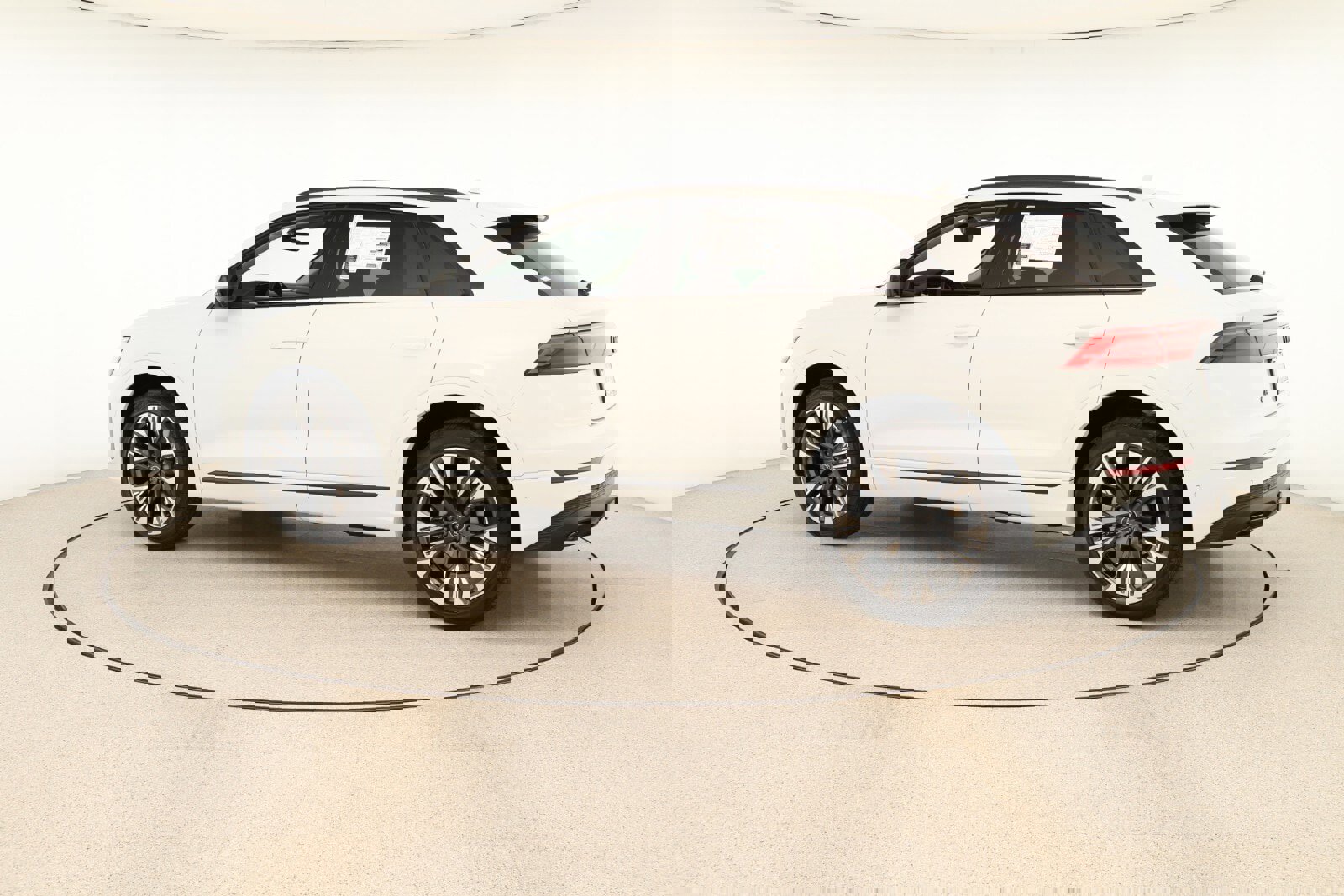 New 2025 Audi Q8 Premium image 3