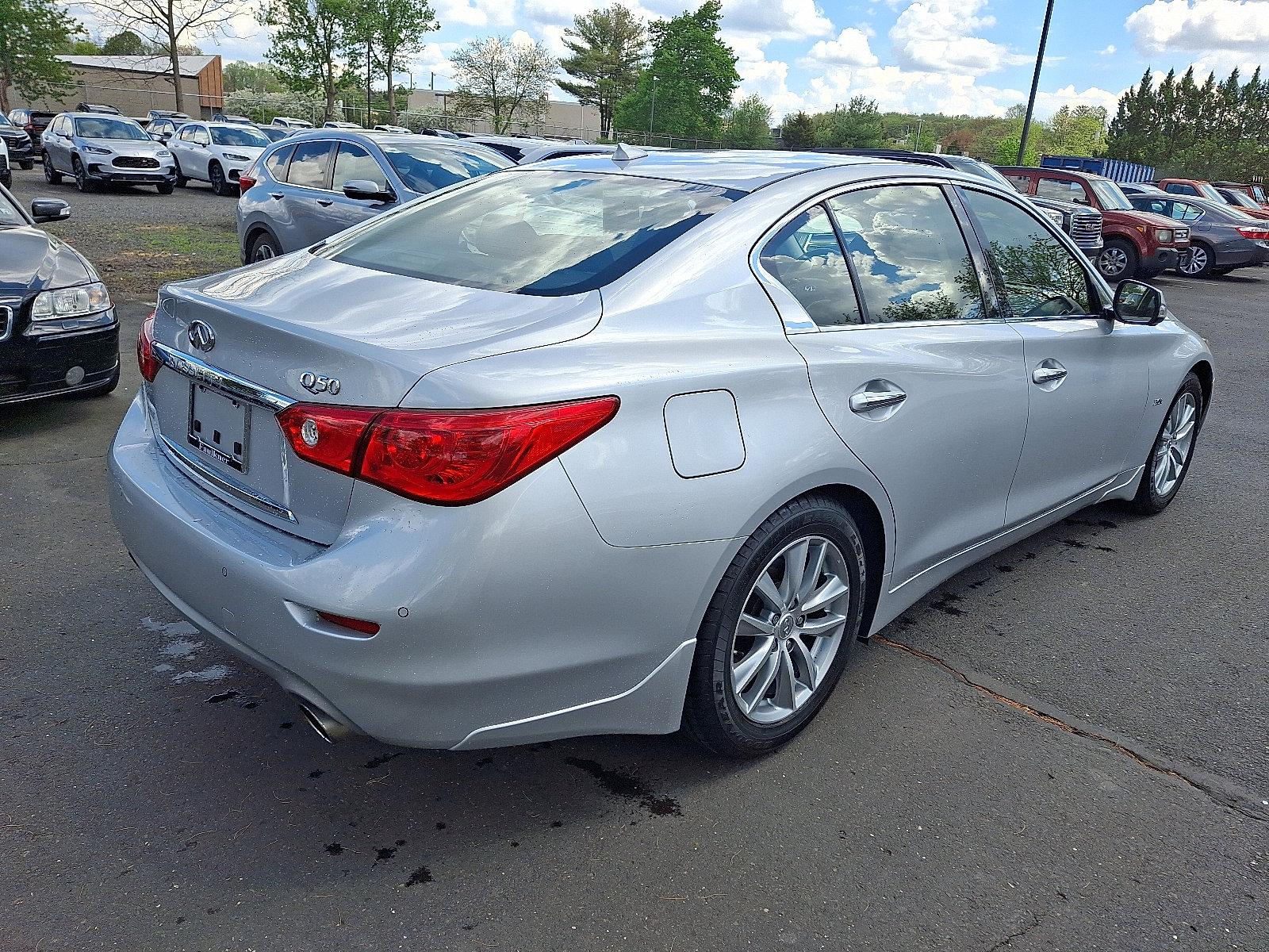 Used 2016 INFINITI Q50 3.0t Premium w/ Driver Assistance Package RWD image 6