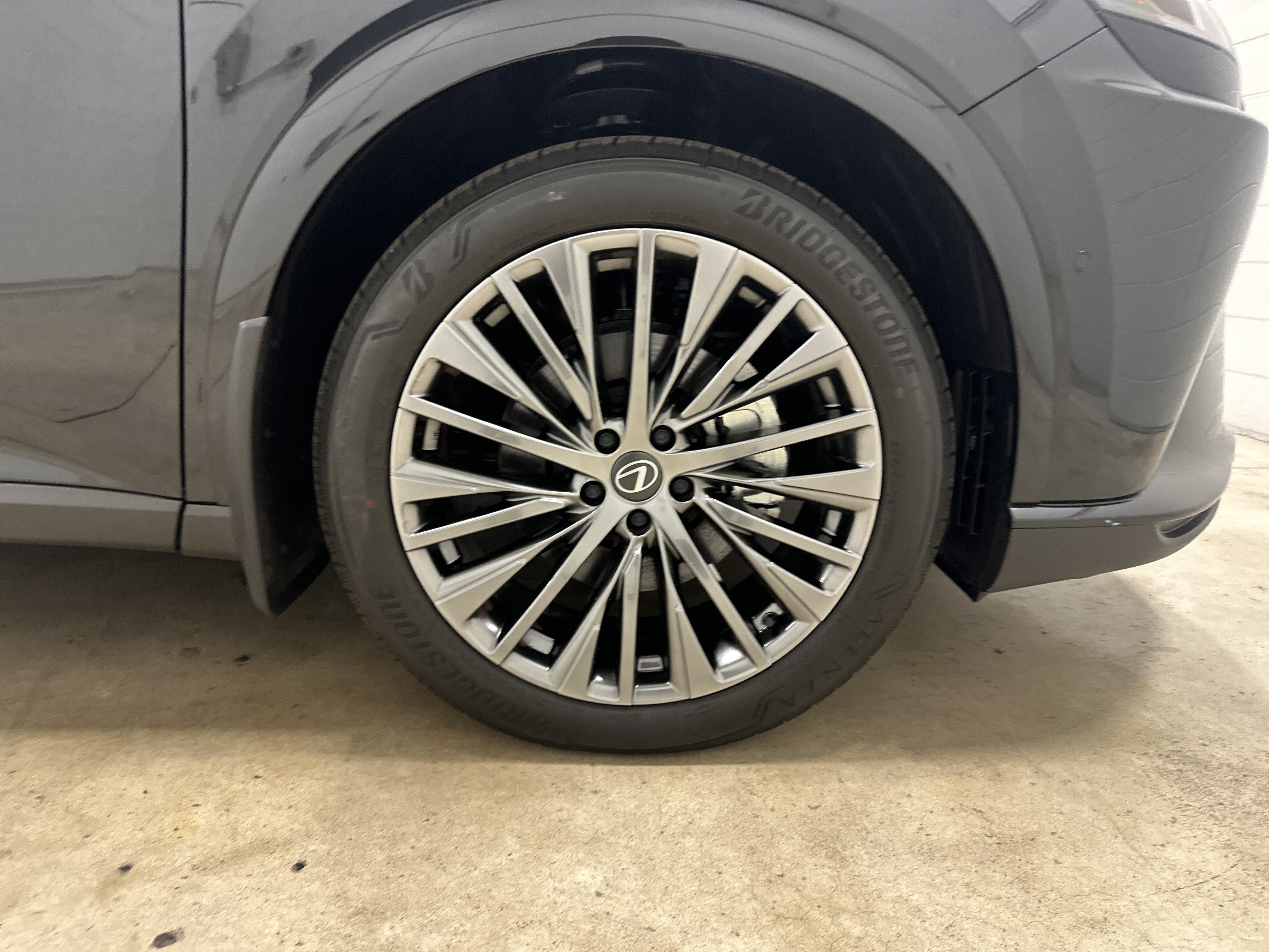 Certified 2026 Lexus RX 450h AWD w/ Convenience Package image 13