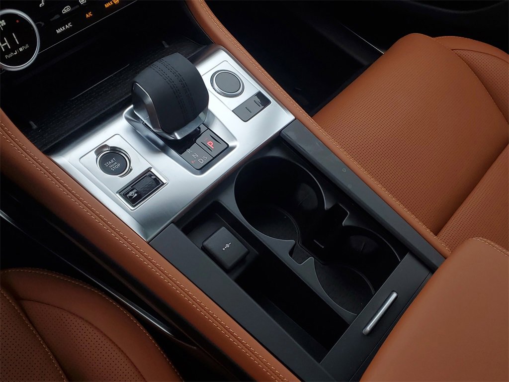 New 2025 Jaguar F-PACE R-Dynamic S image 24