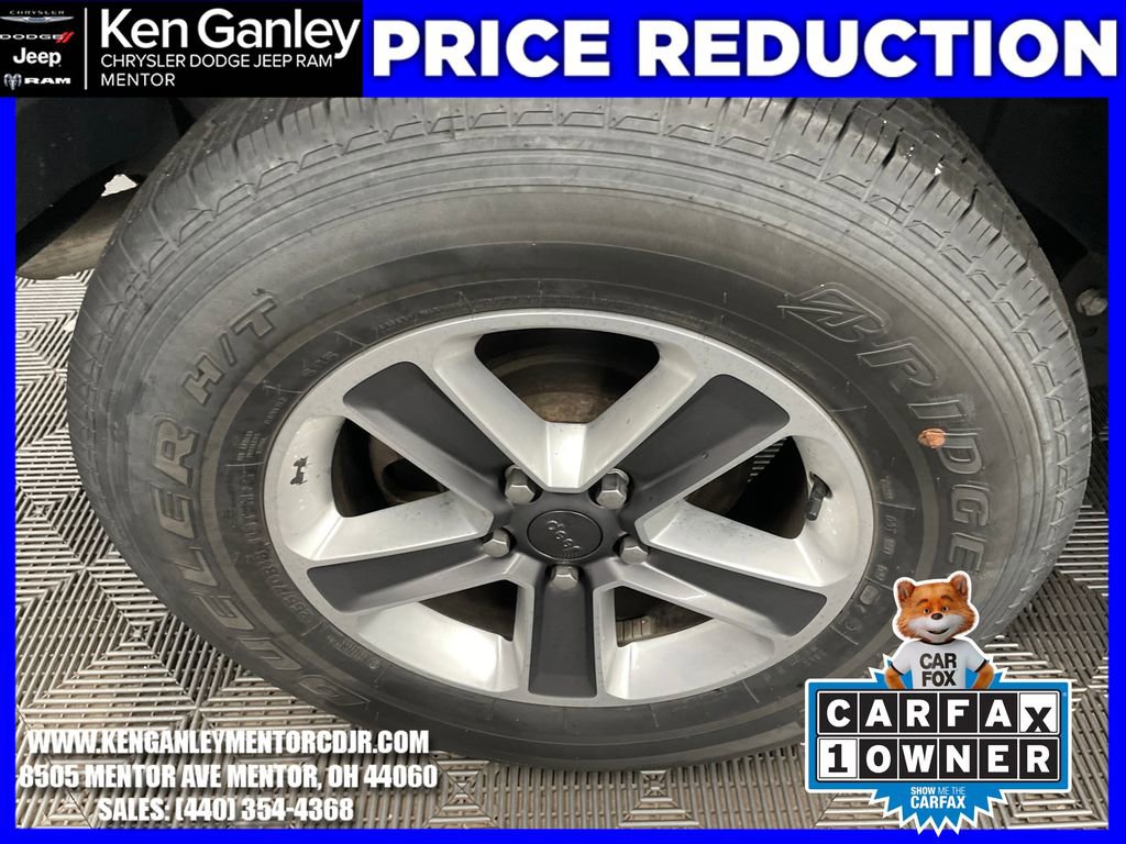 Used 2022 Jeep Wrangler Unlimited Sahara image 30