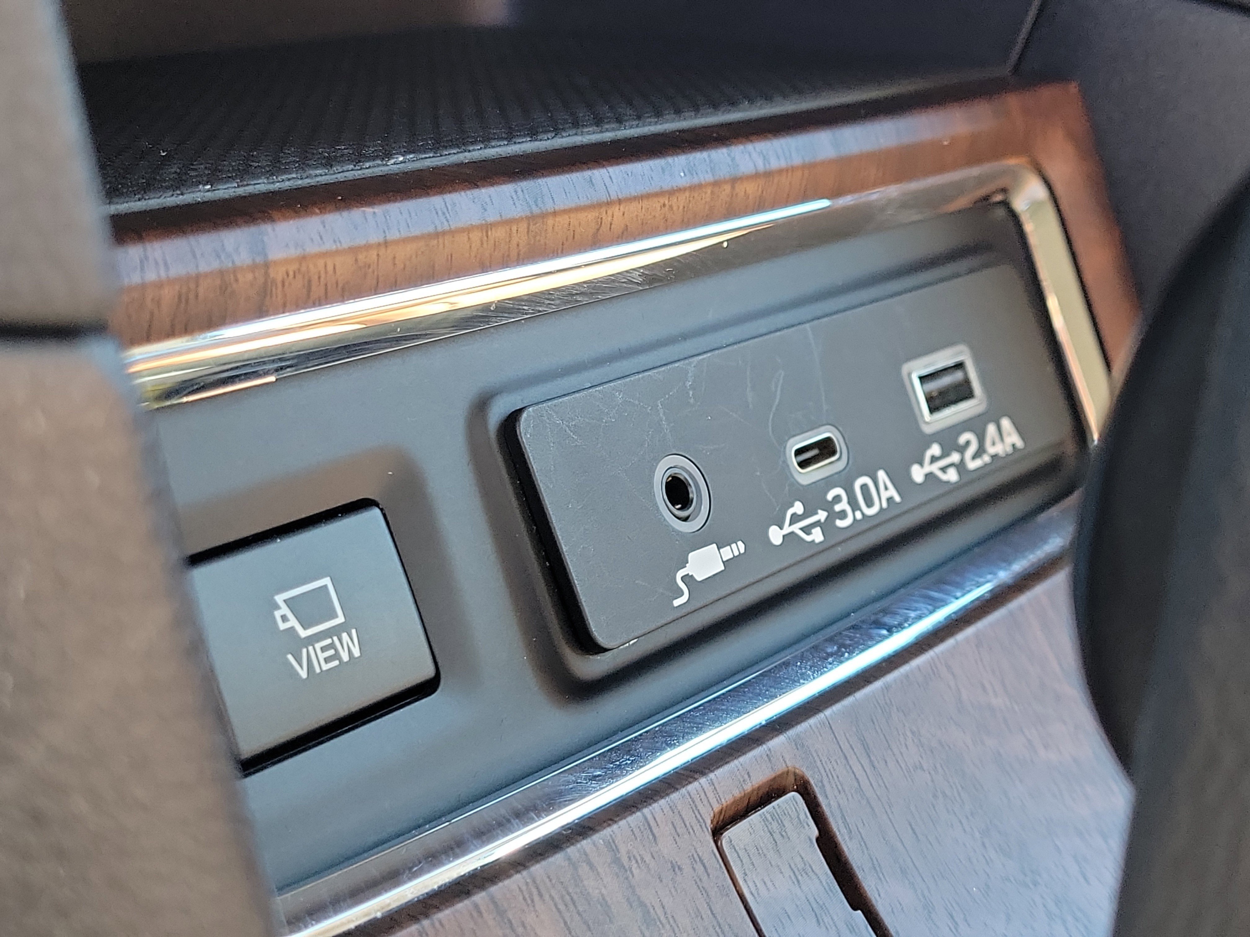 Certified 2023 Subaru Ascent Touring image 30