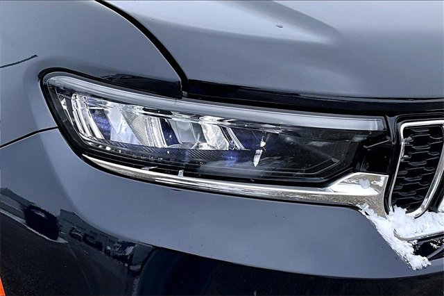 Certified 2024 Jeep Grand Cherokee Limited w/ Luxury Tech Group II image 28