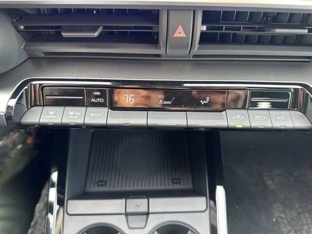 New 2026 Toyota Prius LE image 15