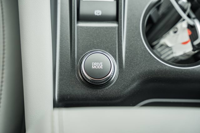 New 2026 Ford Explorer Active w/ Active Comfort Package RWD image 33