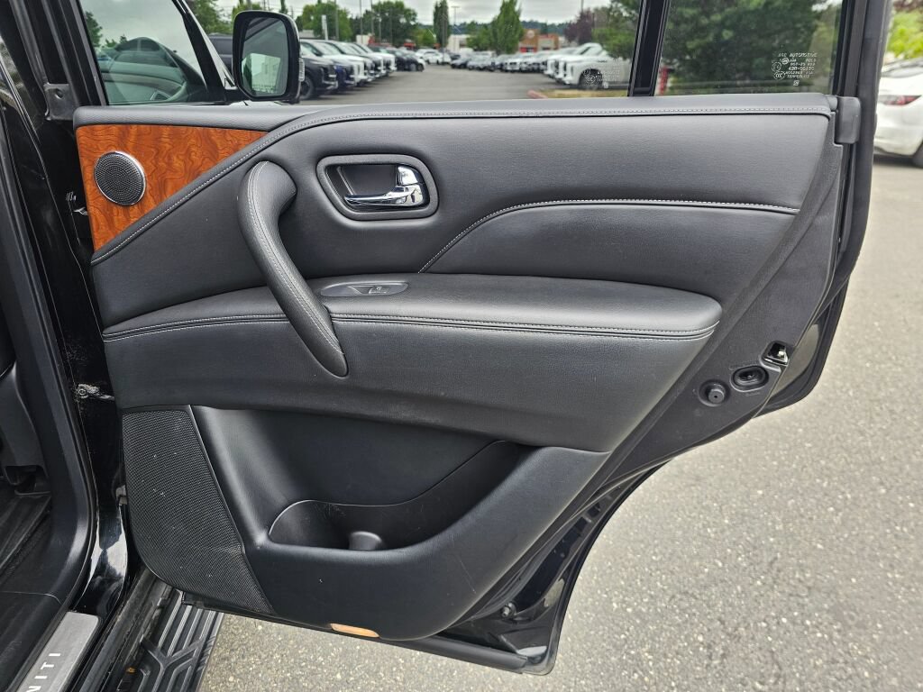 Used 2019 INFINITI QX80 Luxe w/ Proassist Package AWD/4WD image 15