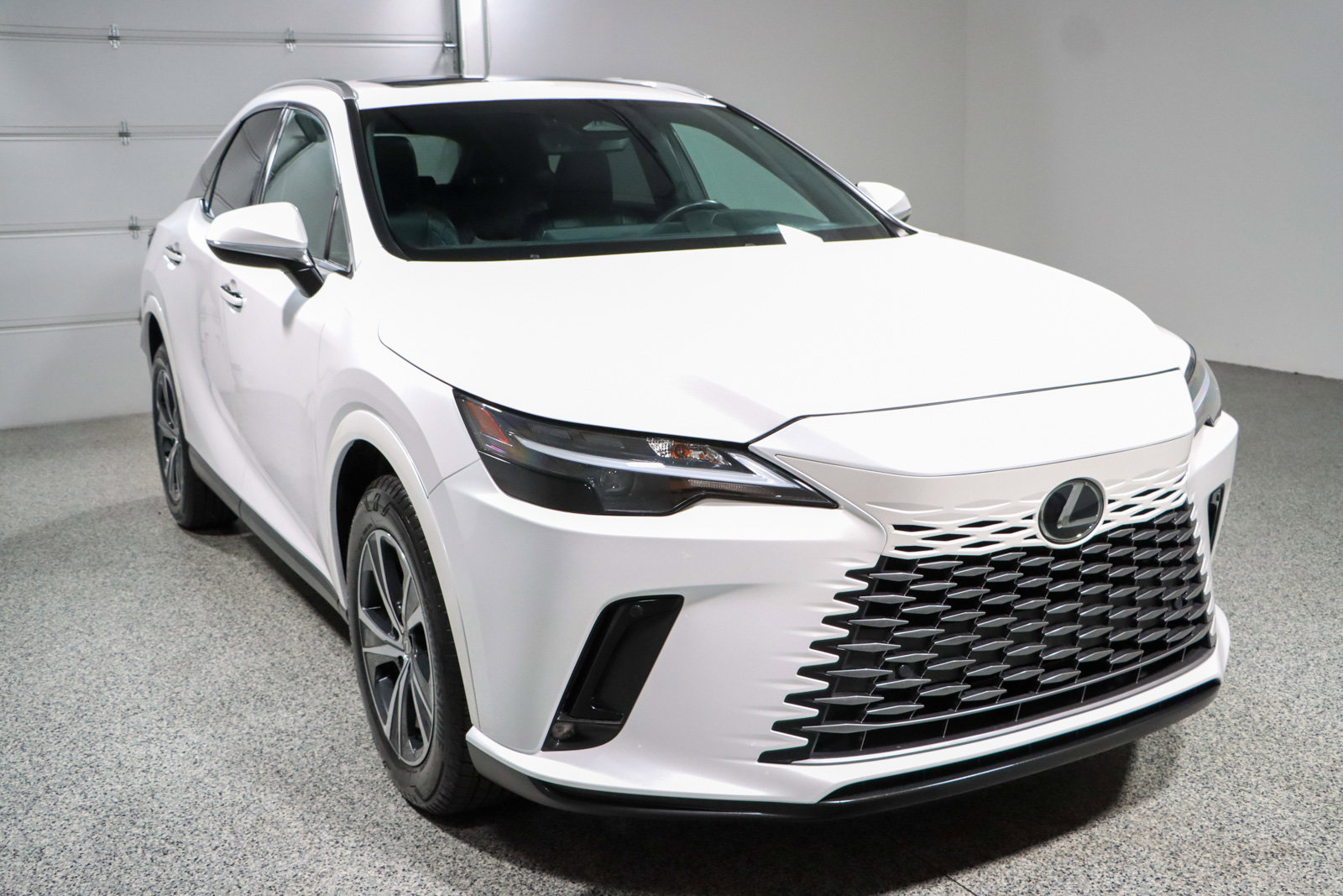 Used 2024 Lexus RX 350 Premium w/ Accessory Package (K3) FWD image 5
