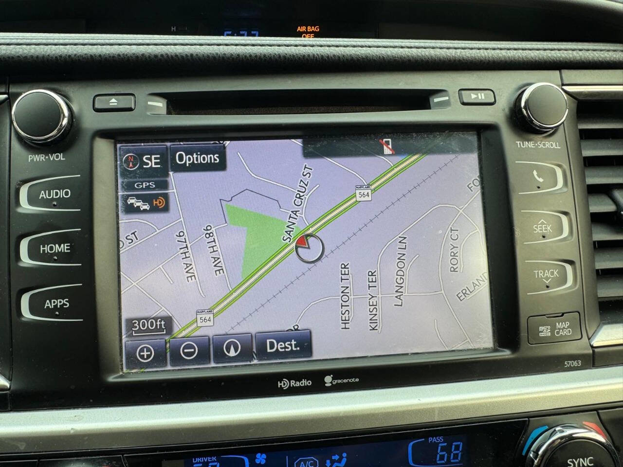 Used 2015 Toyota Highlander XLE image 22