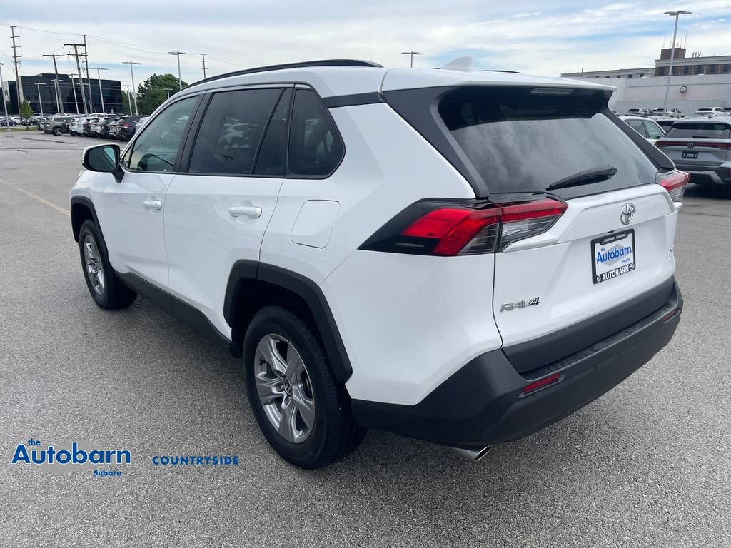 Used 2024 Toyota RAV4 XLE AWD/4WD image 3