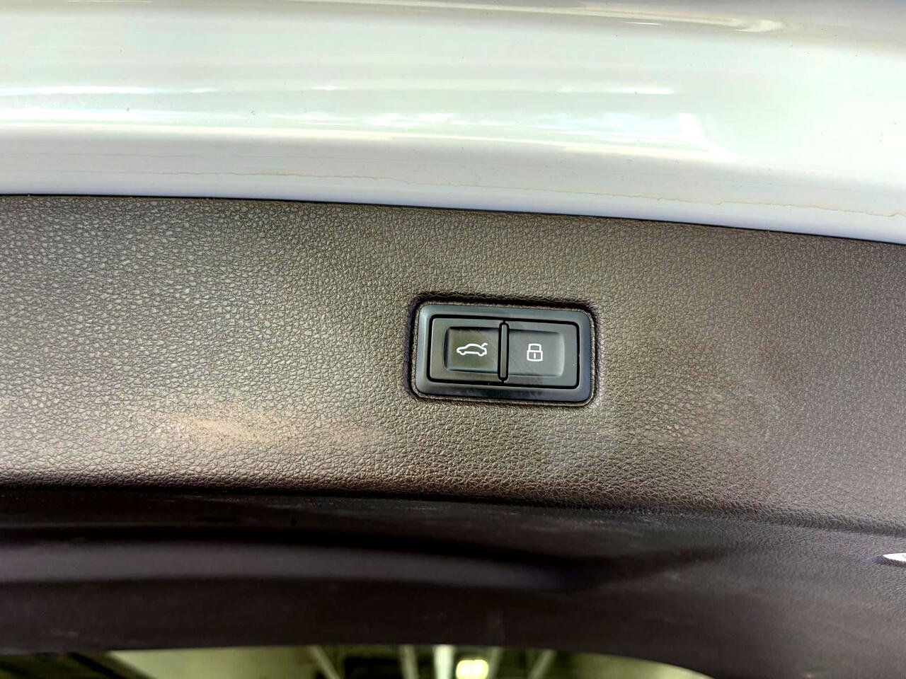 Used 2017 Audi Q7 3.0T Prestige image 38