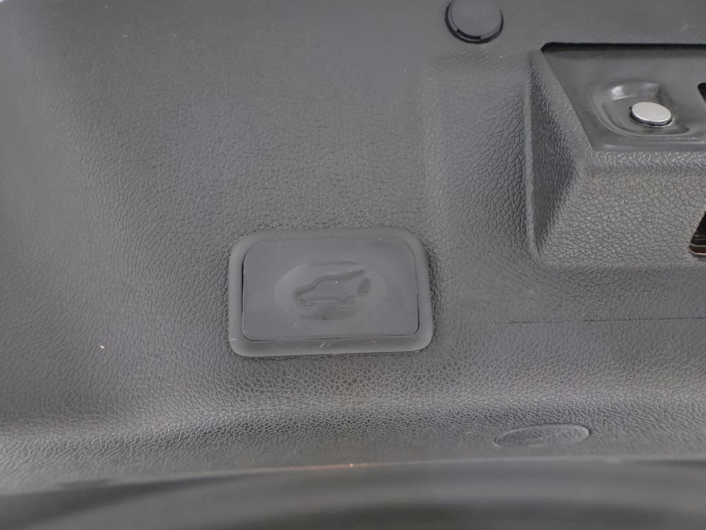 Used 2013 GMC Acadia SLT AWD/4WD image 22