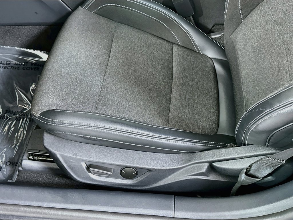 Used 2024 Ford Mustang Convertible RWD image 20
