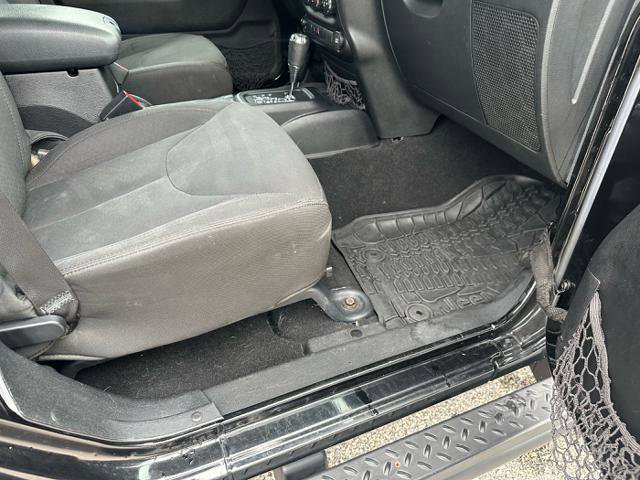 Used 2016 Jeep Wrangler Unlimited Sport w/ Quick Order Package 24S image 10