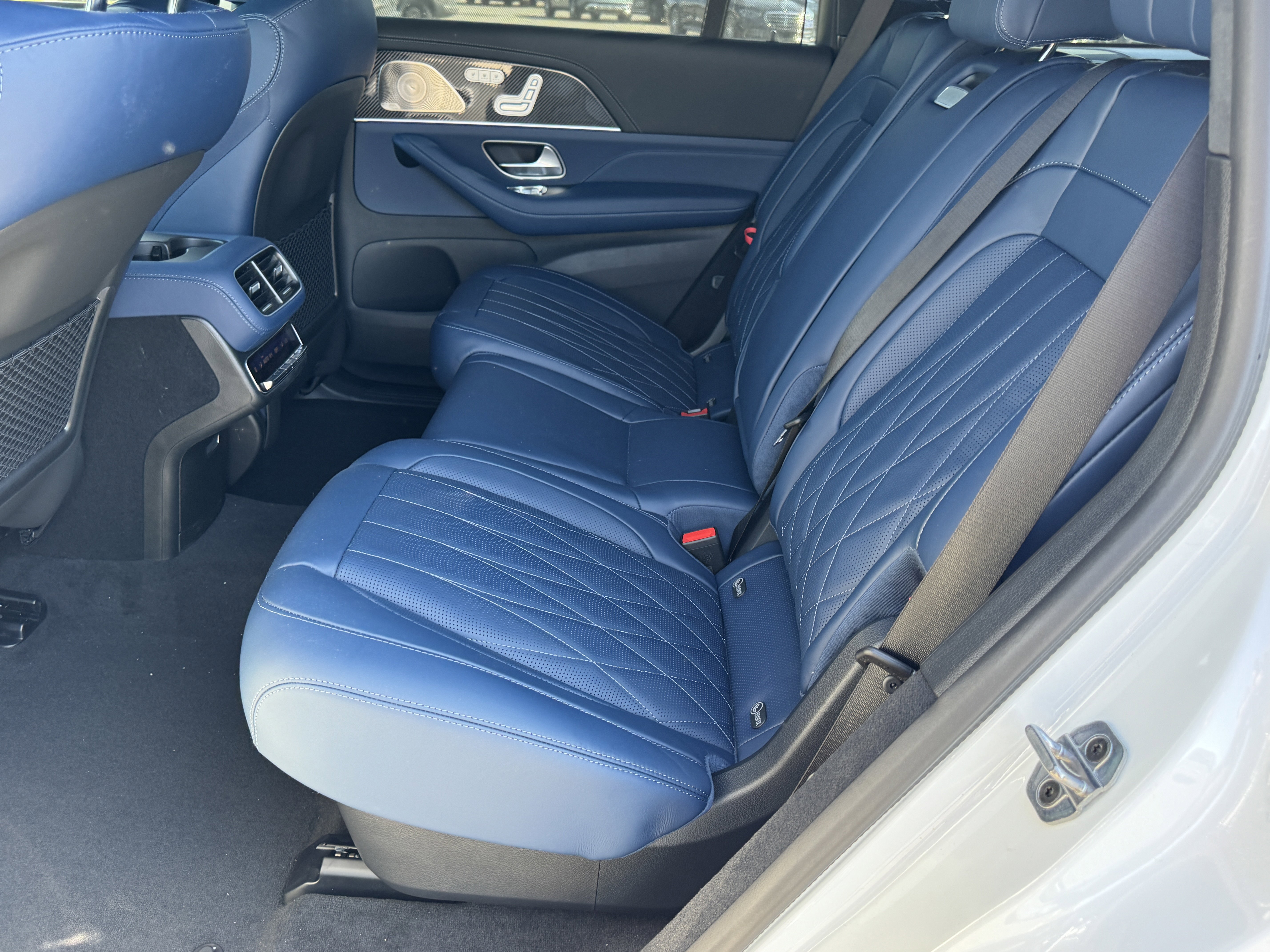 New 2026 Mercedes-Benz GLS 63 AMG 4MATIC image 30