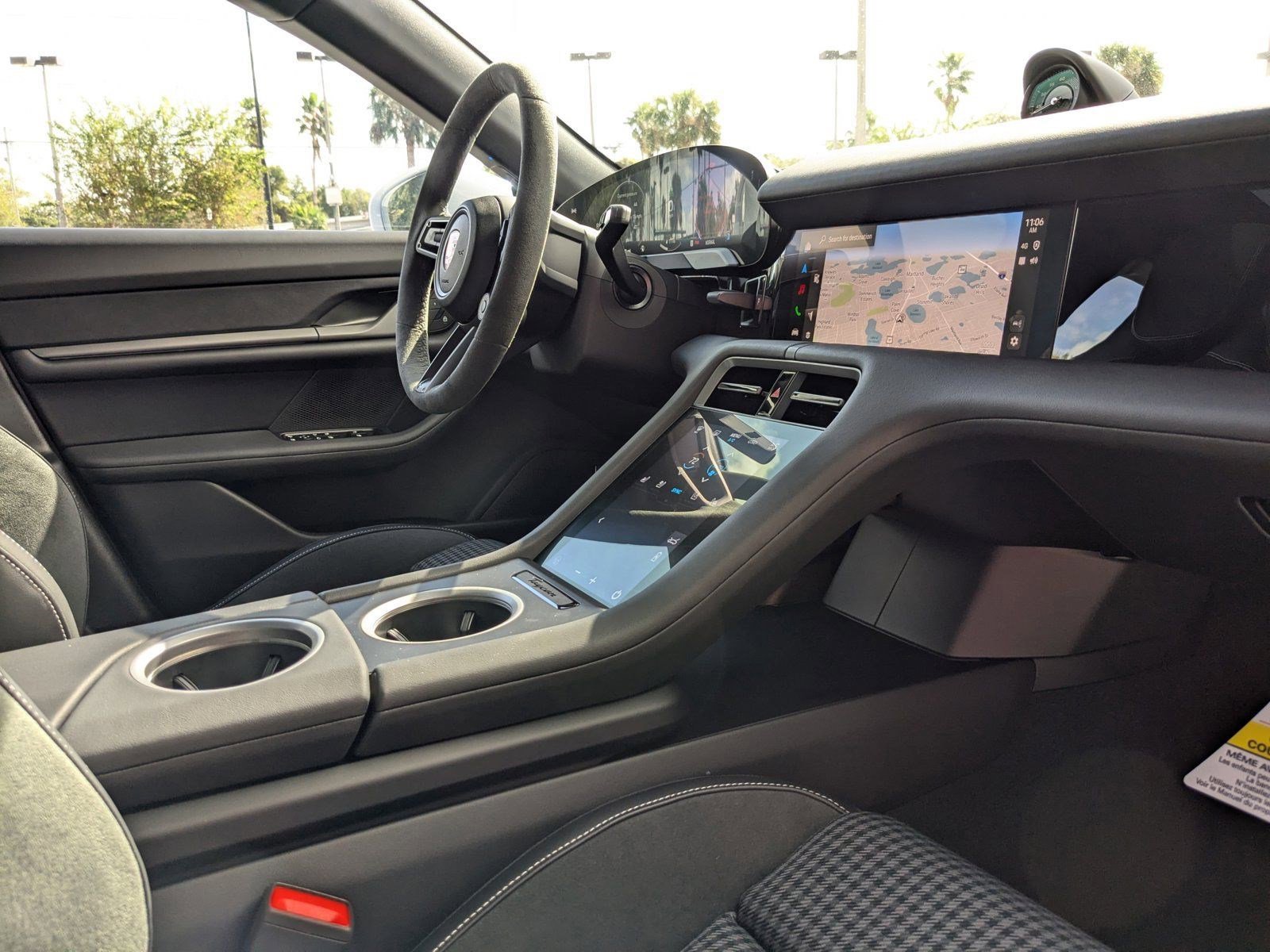 New 2025 Porsche Taycan 4S image 7