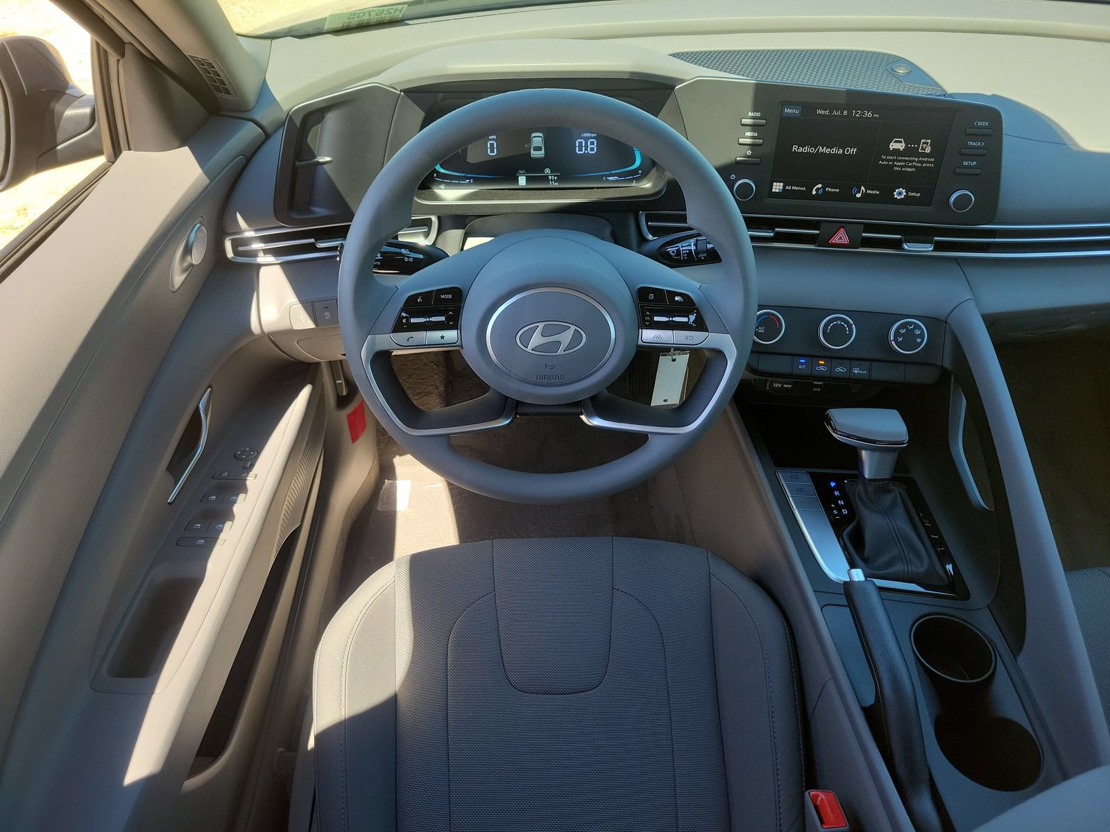 New 2026 Hyundai Elantra SE FWD image 7