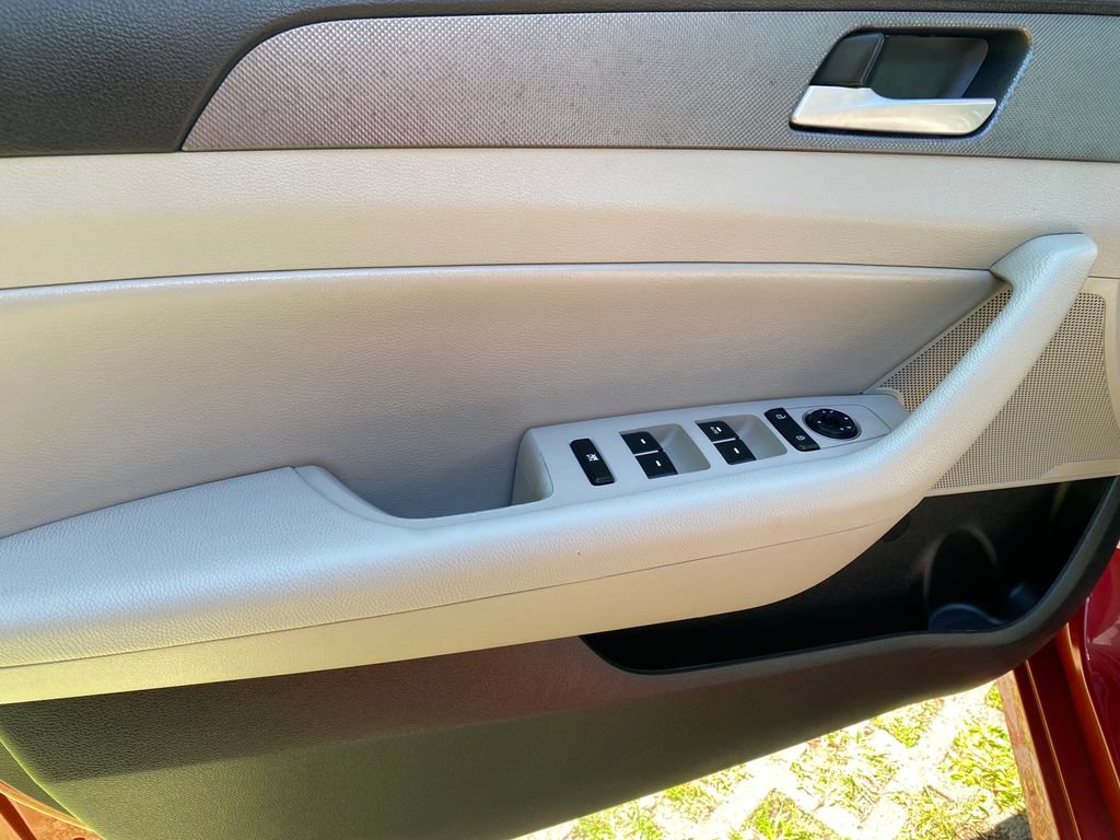 Used 2018 Hyundai Sonata SEL FWD image 13
