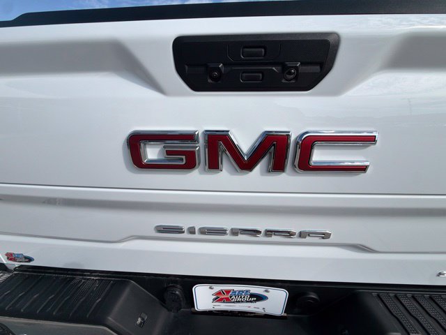 Used 2022 GMC Sierra 1500 SLT w/ SLT Premium Plus Package AWD/4WD image 30