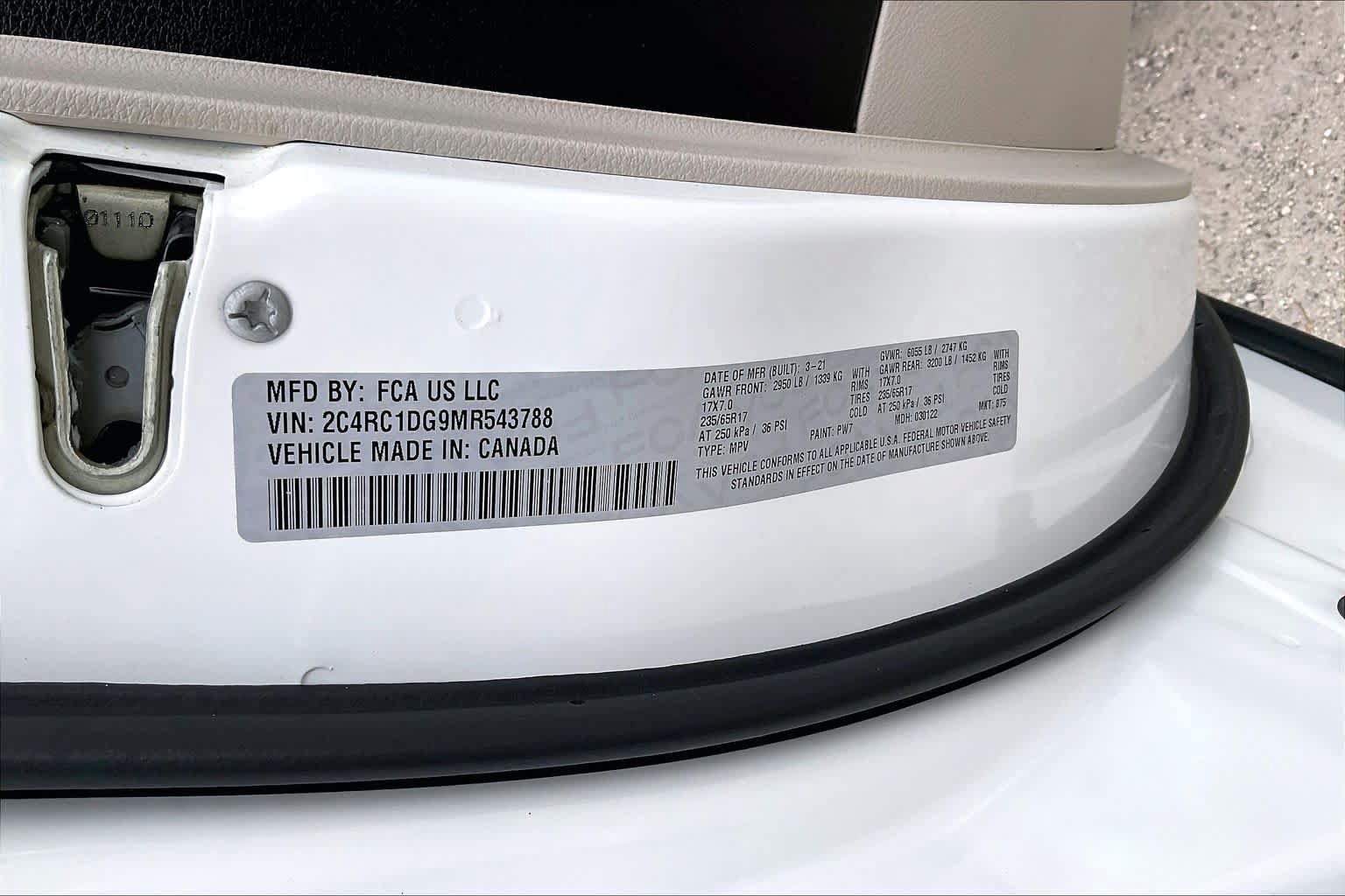 Used 2021 Chrysler Voyager Lxi FWD image 31