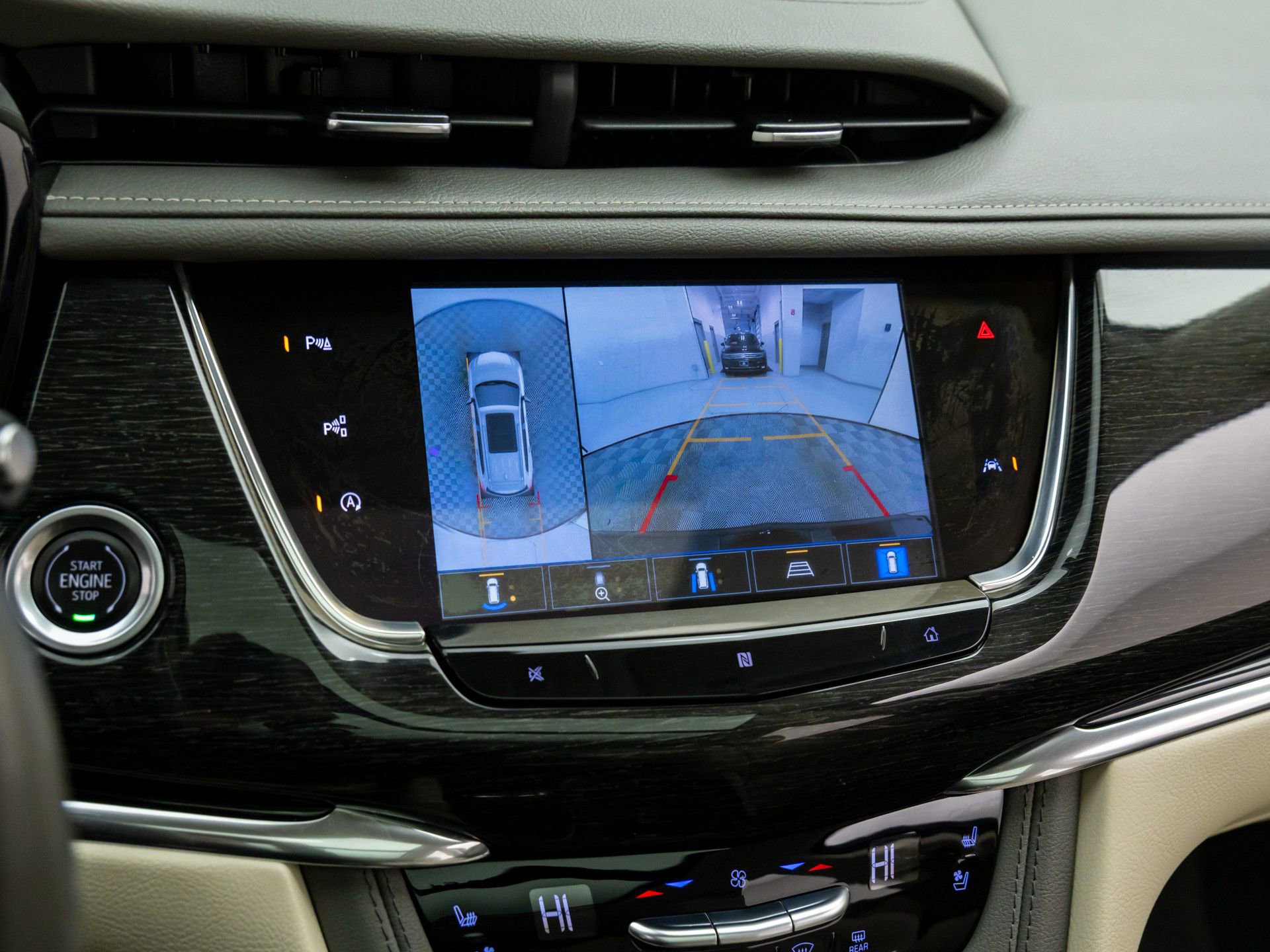 Used 2021 Cadillac XT6 Premium Luxury image 26