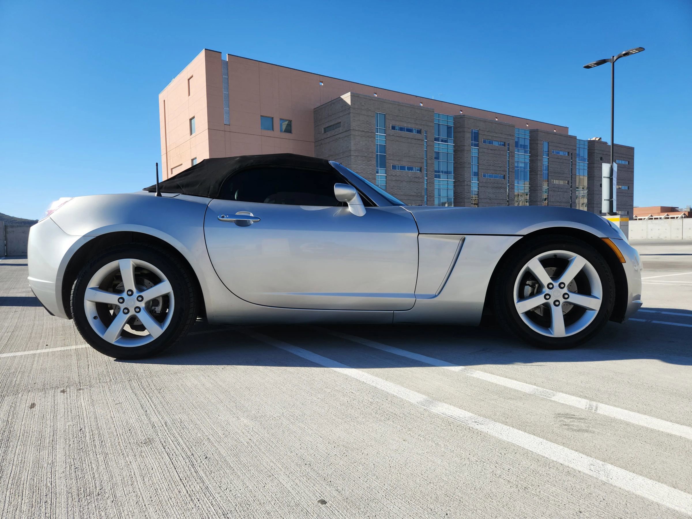 Used 2008 Saturn Sky Red Line RWD image 6