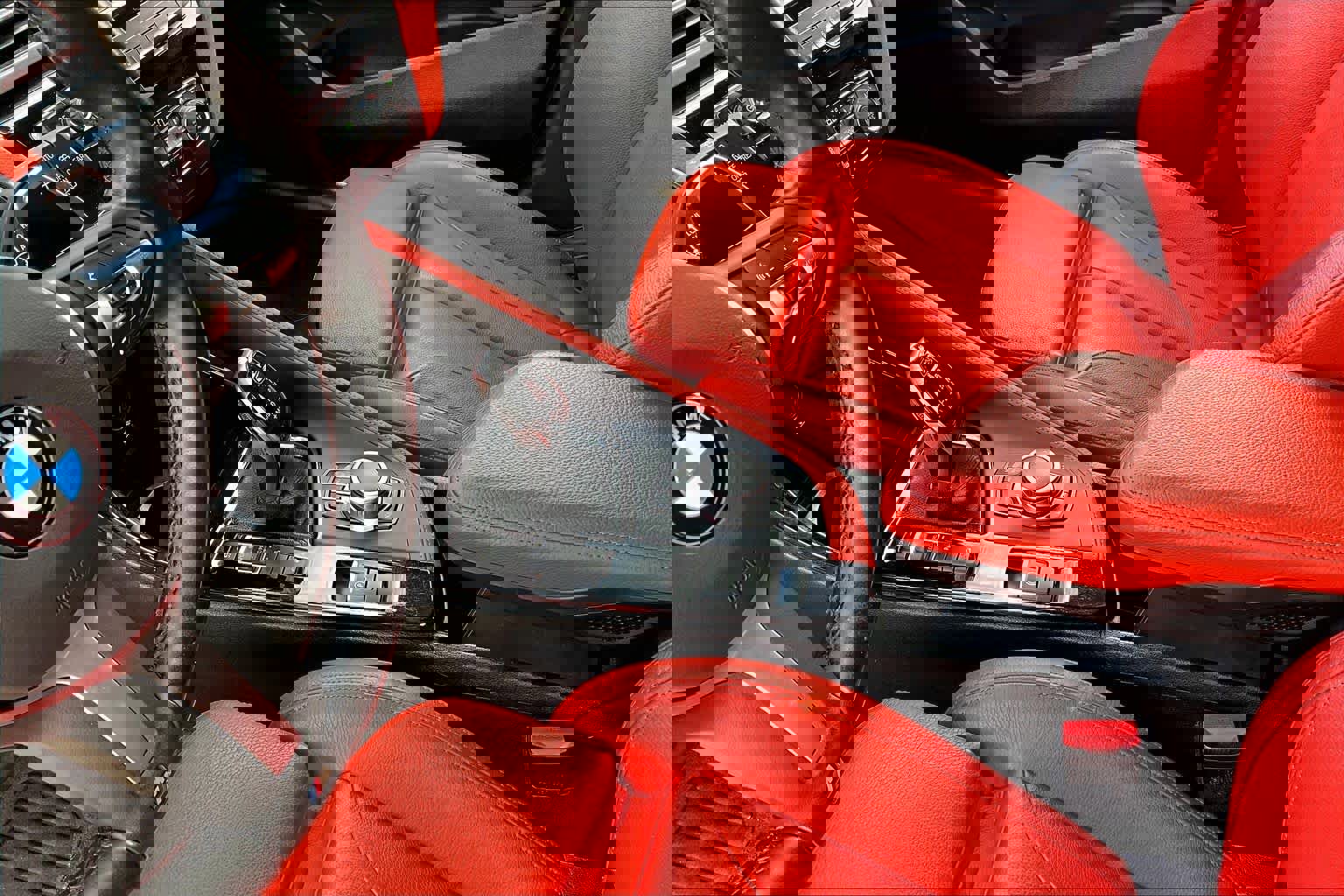 Used 2022 BMW X2 M35i w/ Shadowloine Package AWD/4WD image 17