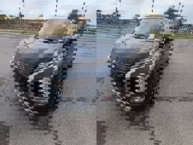 Used 2024 Mitsubishi Outlander SE image 8