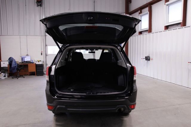 Used 2023 Subaru Forester Premium AWD/4WD image 19
