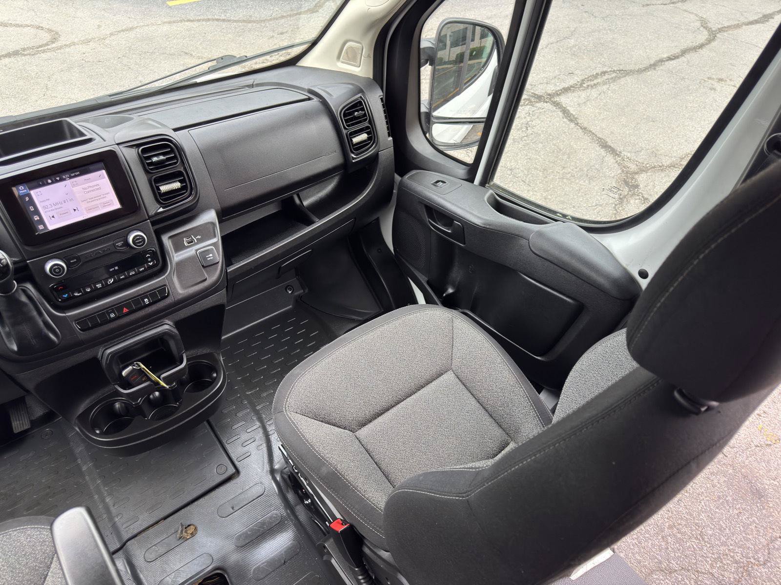 Used 2025 RAM ProMaster 2500 w/ Convenience Group FWD image 26