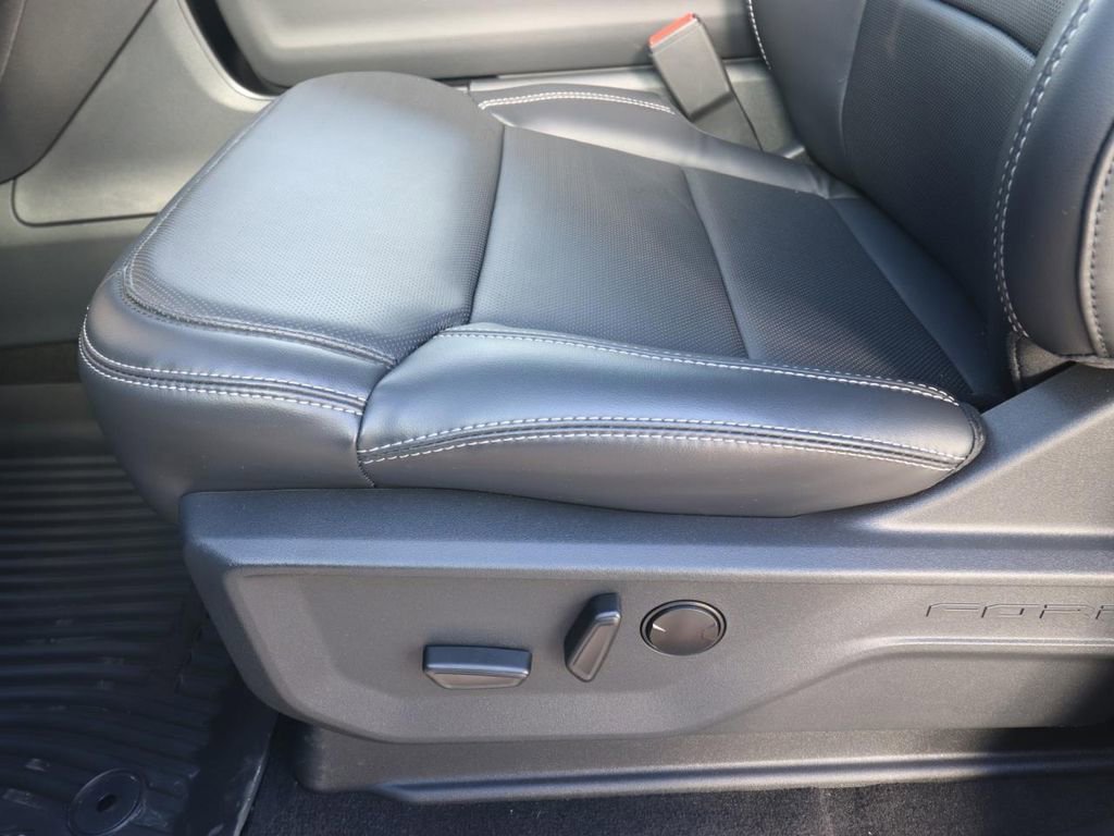 New 2025 Ford Expedition Max Platinum w/ Stealth Performance Package image 19