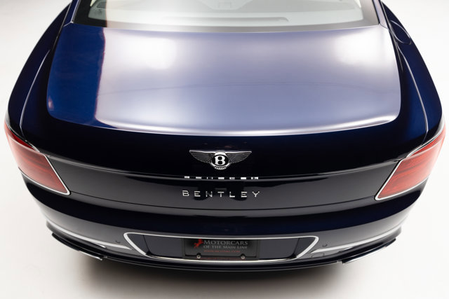 Used 2021 Bentley Flying Spur W12 image 32